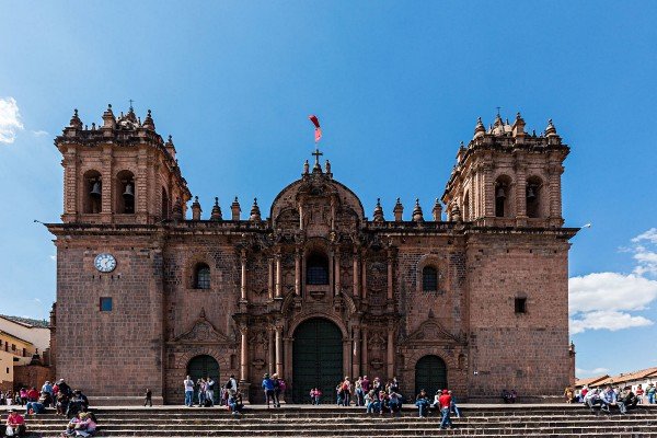 Catedral,_Plaza_de_Armas,_Cusco,_Perú,_2015-07-31,_DD_73.JPG